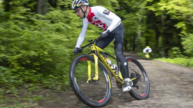 Nino Schurter s'entraîne actuellement seul chez lui. [Peter Klaunzer]