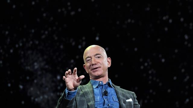 Jeff Bezos, le fondateur et CEO d'Amazon, va investir 10 milliards de dollars dans son "Project Kuiper" (image datant de juin 2019).