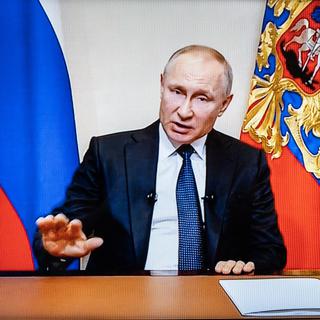 Vladimir Poutine lors d'un discours télévisé au sujet de la pandémie. [Hans Lucas/AFP - Tom Grimbert]