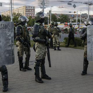 Un citoyen suisse a été arrêté à Minsk lors des protestations. [Keystone/EPA - Tatyana Zenkovich]