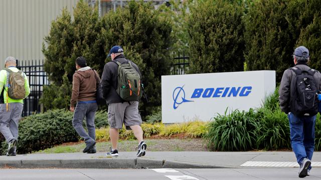 L'avionneur Boeing a annoncé mercredi qu'il allait supprimer 16'000 emplois à cause de la baisse de production due à la pandémie de coronavirus. [Jason Redmond]