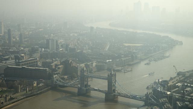 La pollution de l'air a été reconnue comme une contribution matérielle dans la mort d'une fillette. [Keystone - AP/Alastair Grant]