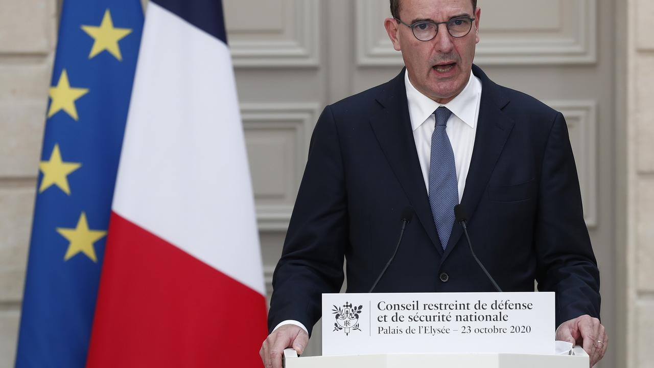 Le Premier ministre français Jean Castex a annoncé 27 interpellations après l'assassinat d'un professeur. [EPA - IAN LANGSDON]