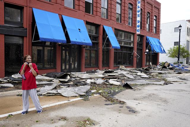 Après le passage de l'ouragan Laura, dans le centre ville de Lake Charles, en Louisiane, le 27 août 2020. [Keystone/AP Photo - Gerald Herbert]