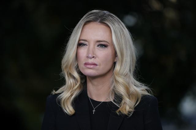 Kayleigh McEnany, la porte-parole de Donald Trump, a annoncé lundi avoir été testée positive au Covid-19. [Keystone - AP Photo/Jacquelyn Martin]