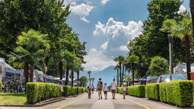 Les touristes sont de retour au Tessin. [Keystone - Alessio Pizzicannella]