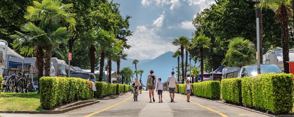 Les touristes sont de retour au Tessin. [Keystone - Alessio Pizzicannella]