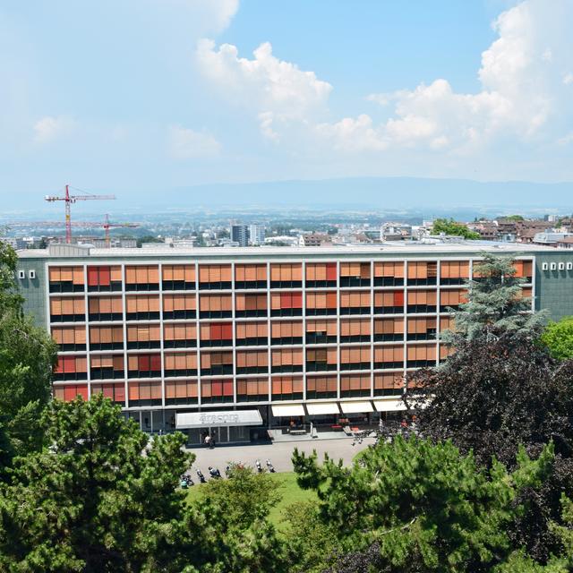 Centre d’enseignement professionnel (actuel ERACOM), 1955, Charles et Frédéric Brugger, Jean Perrelet, Laurent Stalé, Pierre Quillet, Lausanne. [CC BY-SA 4.0 - Mvolet]