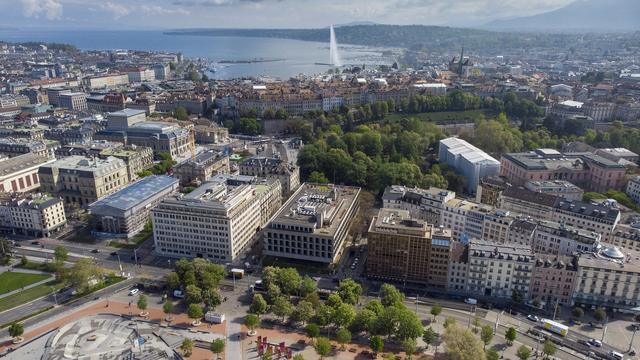 Une vue aérienne de la ville de Genève. [Keystone - Leandre Duggan]