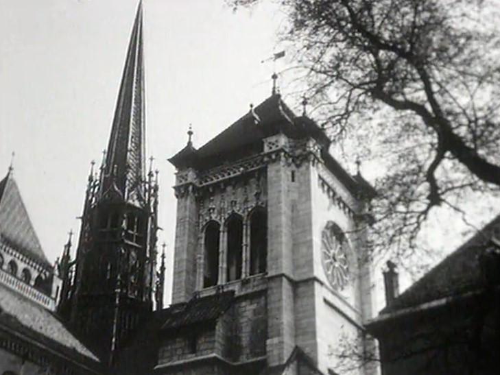 Genève et sa cathédrale en 1954. [RTS]