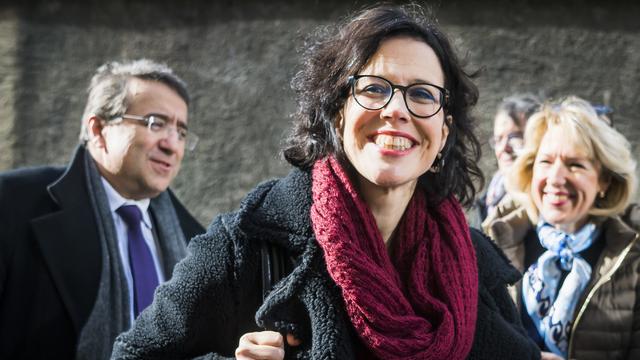 La candidate du PLR Christelle Luisier en compagnie de Pascal Broulis et Jacqueline de Quattro le 9 février 2020. [Keystone - Jean-Christophe Bott]