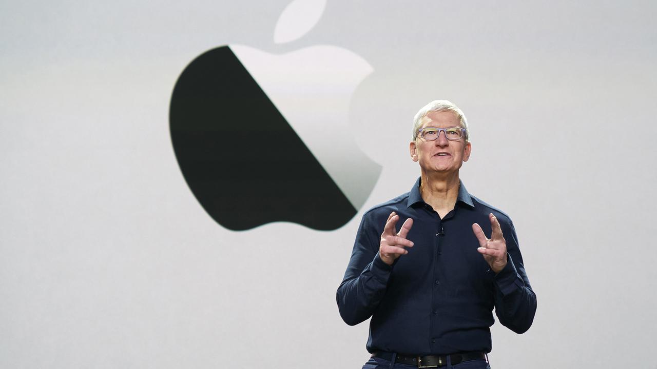Apple affiche une santé de fer malgré la pandémie et fait de son patron Tim Cook un milliardaire. [Brooks Kraft/Apple Inc.]