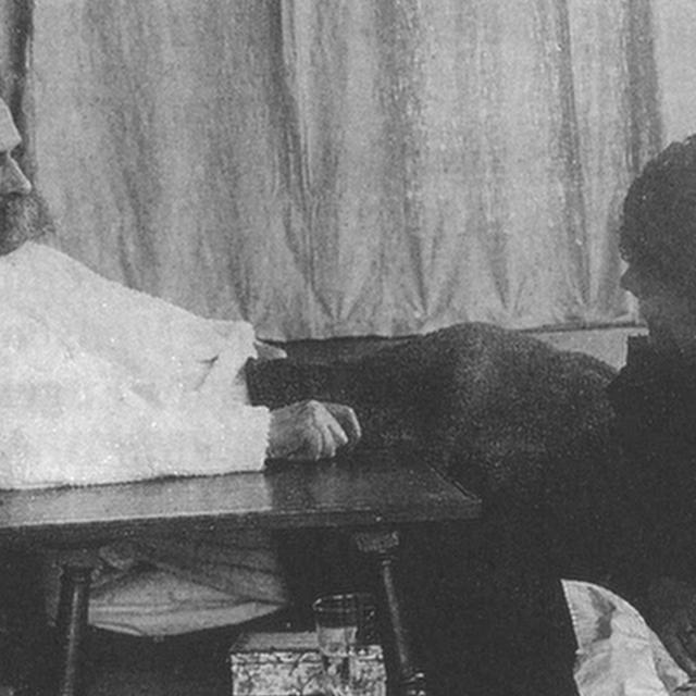 Photographie de Friedrich Nietzsche issue de la série "Nietzsche malade" réalisée par Hans Olde entre juin et août 1899.