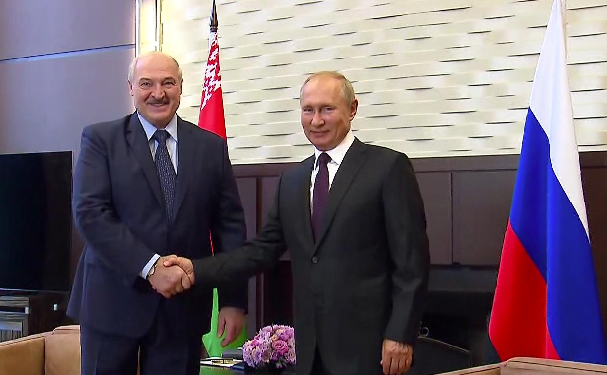 Alexandre Loukachenko et Vladimir Poutine. [Keystone - Russian Presidential Executive Office]