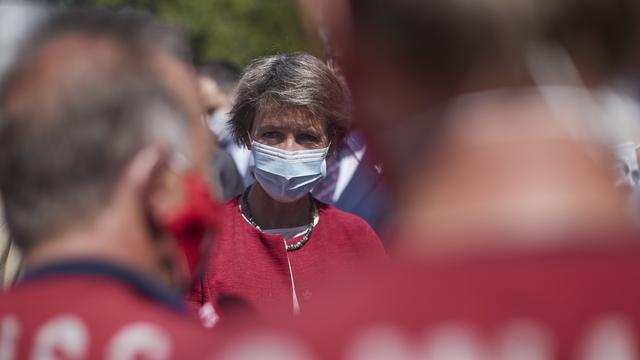 Simonetta Sommaruga en visite dans une station de pompage d'eau dans la région du Donbass, dans l'est de l'Ukraine. [EPA/Keystone - Presidential Press Service]