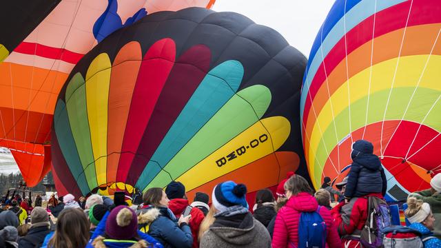 Le festival de ballons à Château d'Oex (VD), ici en 2020. [Keystone - Jean-Christophe Bott]