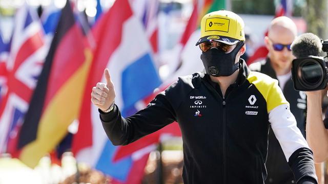 Esteban Ocon (Renault) prend ses précautions à Melbourne. [Keystone - Michael Dodge]