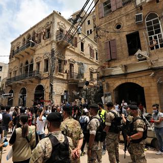 Les protestations anti-gouvernement ont repris au Liban, 4 jours après les explosions meurtrières qui ont touché la capitale. [EPA/Keystone - Nabil Mounzer]