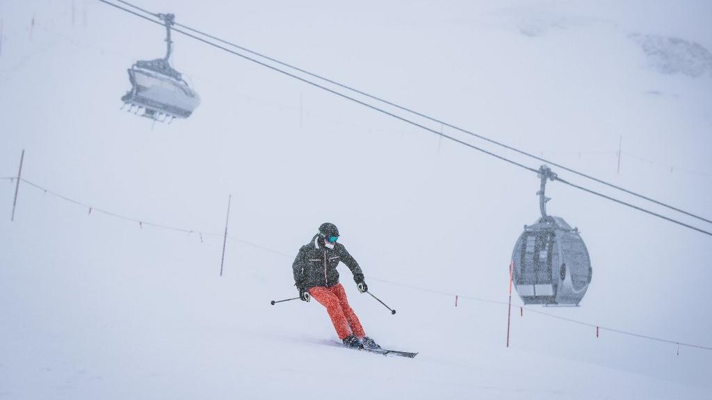 Les stations de ski autrichiennes peuvent rester ouvertes depuis le 24 décembre, avec des mesures de sécurité très sévères. [afp - Stringer]