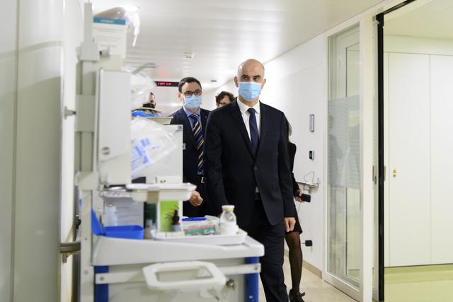 Alain Berset à la Clinica Moncucco, à Lugano. [Keystone - Anthony Anex]