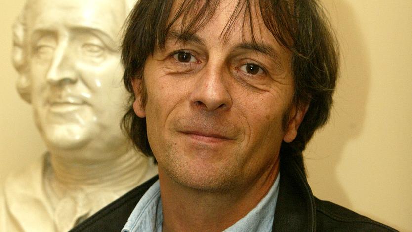 L'écrivain français Hubert Mingarelli le 27 octobre 2003 à Paris. [Keystone - Michel Spingler]
