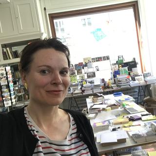Catherine Kohler, patronne de la librairie Bostryche, Bienne. [RTS - Alain Arnaud]