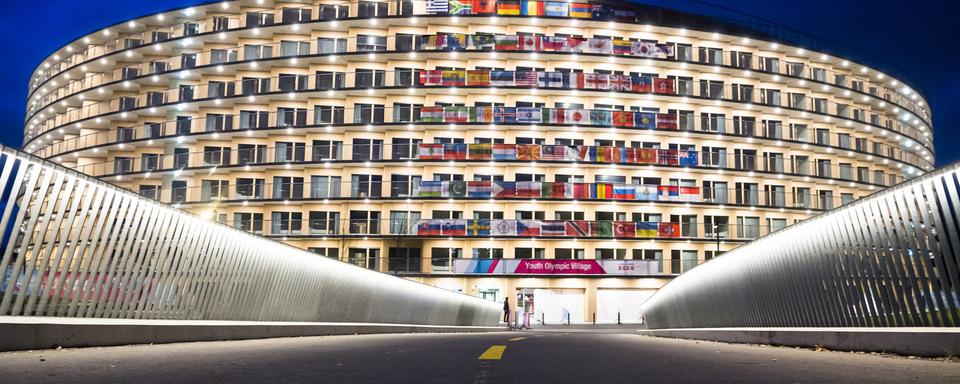 Le bâtiment Vortex, le village olympique des Jeux Olympiques de la Jeunesse, photographié à Chavannes-pres-Renens (VD) le 3 janvier 2020. [Keystone - Jean-Christophe Bott]