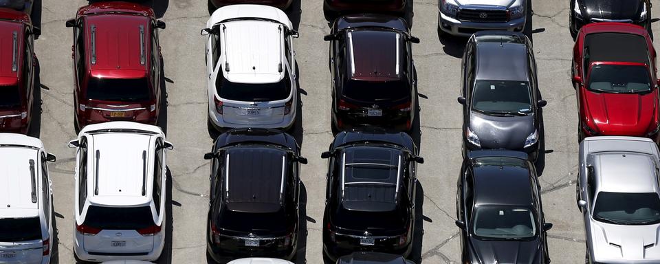 Le KOF montre une légère amélioration du côté de l'industrie automobile. [reuters - Lucy Nicholson]