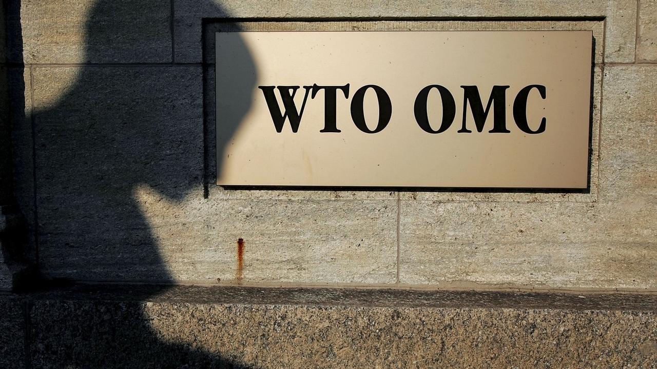 L'OMC prévoit un recul d'un tiers des échanges commerciaux cette année. [KEYSTONE - Fabrice Coffrini]
