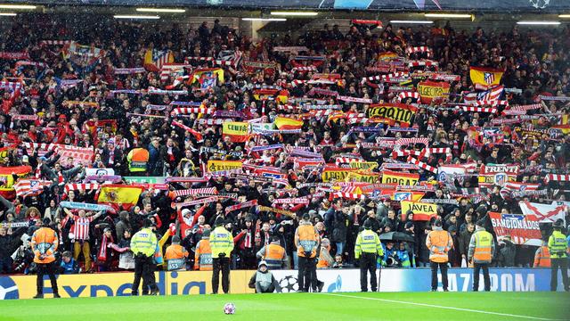 Les fans de l'Atlético avaient dignement célébré le retournement de situation de leur équipe dans l'antre des Reds. [AP - Peter Powell]