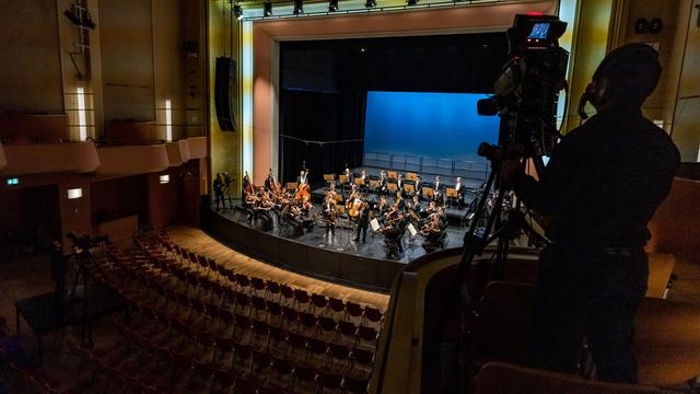 L'Orchestre de chambre de Lausanne et Renaud Capuçon pour un concert exceptionnel capté par la RTS. [RTS - Jay Louvion]