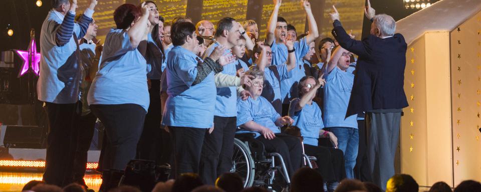 La chorale du Vernand aux Coups de coeur de Noël 2014. [RTS - Didier Kessi]