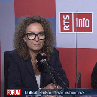 Débat entre Anne-Claire Adet, politologue, cinéaste, ancienne codirectrice du festival Les Créatives, et Anne Reiser, avocate, spécialiste en droit de la famille. [RTS]