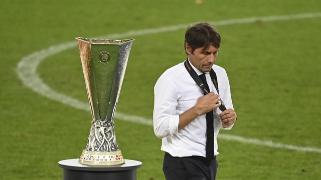 Le trophée de l'Europa League a échappé de peu à l'Inter, battu 3-2 par Séville en finale. [Ina Fassbender]