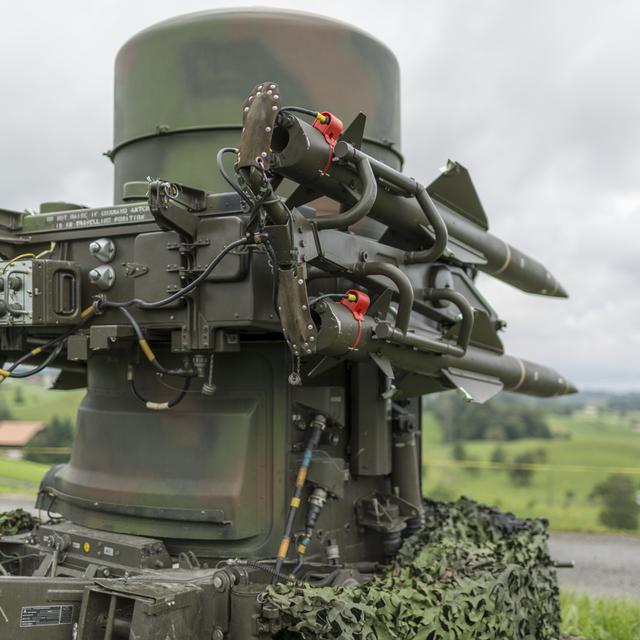 Les crédits futurs pour l'armée doivent notamment servir à améliorer le système de défense sol-air. [Keystone - Gaëtan Bally]