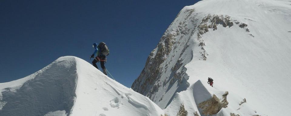 Les Documentaires de la RTS - Les Monts célestes. [RTS]