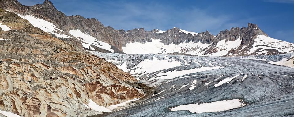 Le glacier du Rhône souffre des changements climatiques. 
swisshippo
Depositphotos [swisshippo]