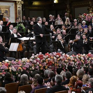 L'Orchestre philharmonique de Vienne lors du traditionnel concert du Nouvel An en 2018, dirigé par Riccardo Muti. [AFP - Ronald Zak]