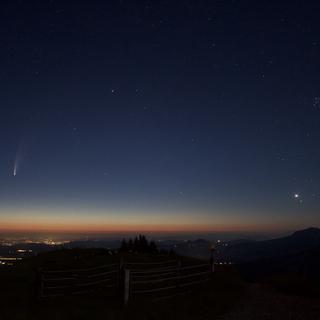 La comète Neowise sera visible jusqu'à la fin du mois de juillet [Laurent Chavaillaz / @laurentchav - Laurent Chavaillaz / @laurentchav]