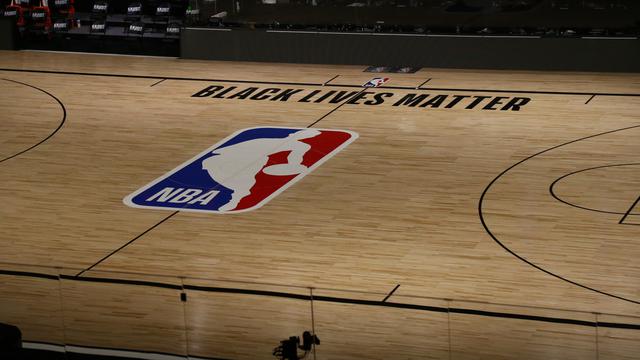 Le match de NBA entre le Thunder et les Rockets a été annulé. [Keystone/AP - Kim Klement]