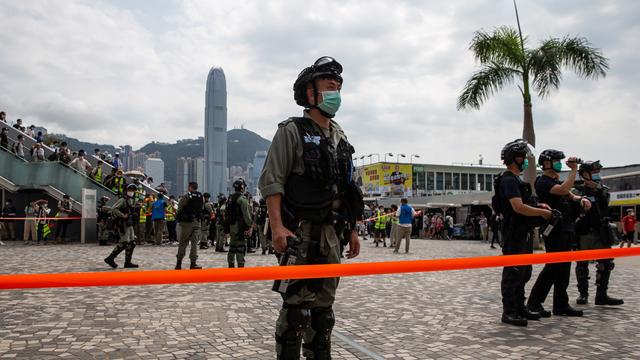 La police a arrêté 230 personnes ce week-end à Hong Kong. [Keystone - EPA/Jerome Favre]