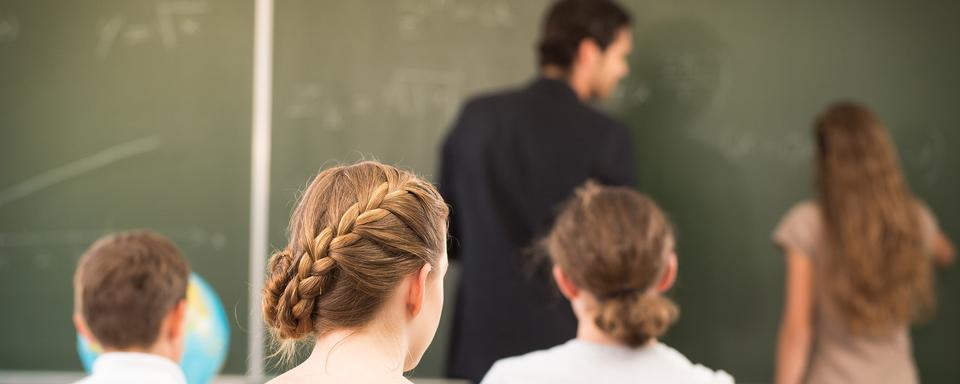 Les décrochage scolaire risque d'affecter encore plus les élèves les plus fragiles. [Fotolia - Kzenon]