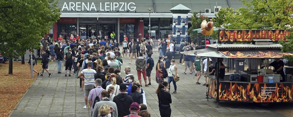 Plus de 2000 personnes sont attendues pour le concert de Tim Bendzko. [dpa via AP/Keystone - Hendrik Schmidt]