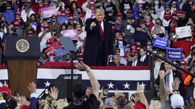 Le président américain Donald Trump devant ses supporters le 19 septembre en Caroline du Nord. [Keystone - AP Photo/Chris Carlson]