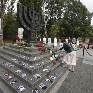 Un mémorial près du ravin de Babi Yar en Ukraine où plusieurs milliers de juifs ont été massacrés durant la Deuxième guerre mondiale. [AP Photo/Keystone - Efrem Lukatsky]
