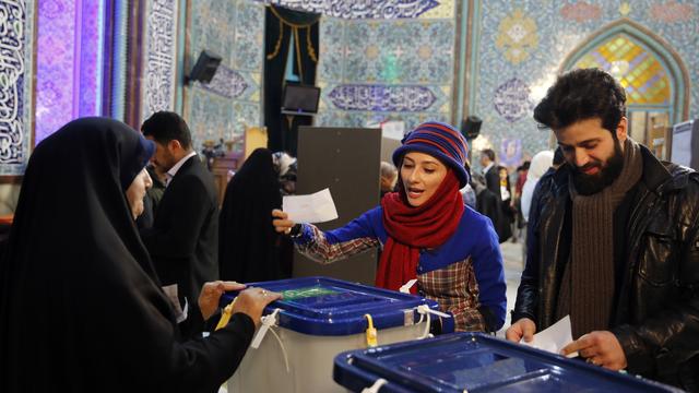 Le camp conservateur semble s'imposer aux élections législatives en Iran, selon les résultats partiels. [EPA/Keystone - Abedin Taherkenareh]