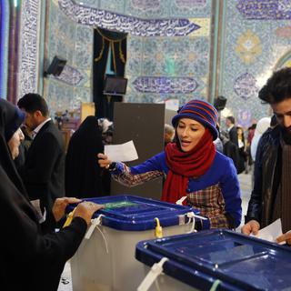 Le camp conservateur semble s'imposer aux élections législatives en Iran, selon les résultats partiels. [EPA/Keystone - Abedin Taherkenareh]