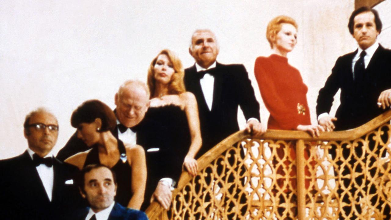 Une image du film "Les dix petits nègres" avec Charles Aznavour en 1974. [AFP - Contrechamp]