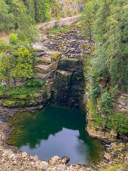 La chute du Saut-du-Doubs a disparu faute de pluie. [Facebook - Météo Franc-comptoise]