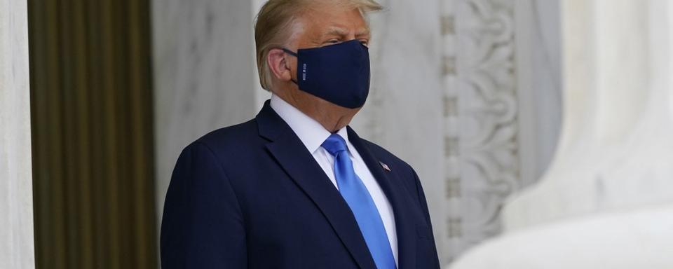 Donald Trump avec un masque. [getty images/afp - Alex Brandon-Pool]